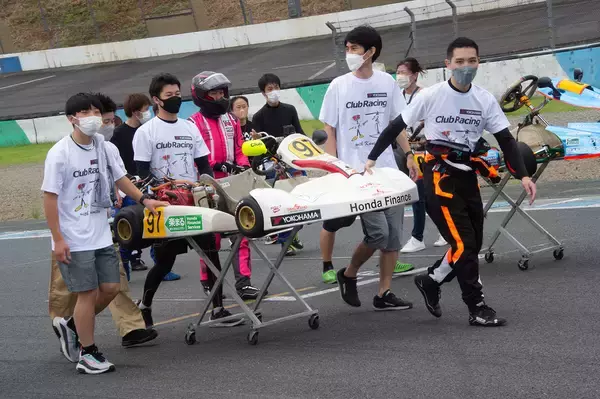 「手軽だが本格的！　感動はスーパーGTと変わらない！　カート初心者編集部員がもてぎのフルコースカートレース「K-TAI」に参戦してみた」の画像