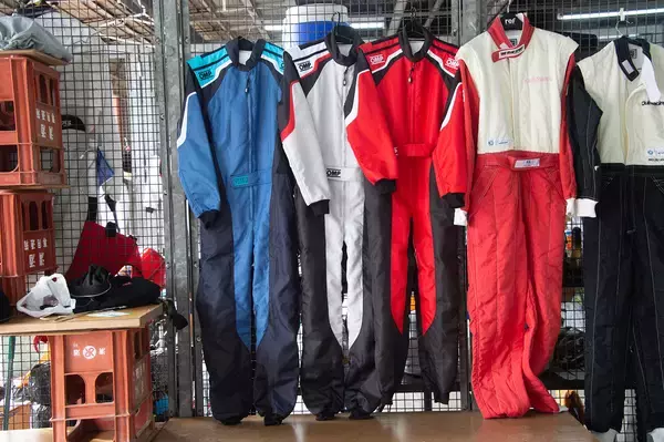 「手軽だが本格的！　感動はスーパーGTと変わらない！　カート初心者編集部員がもてぎのフルコースカートレース「K-TAI」に参戦してみた」の画像