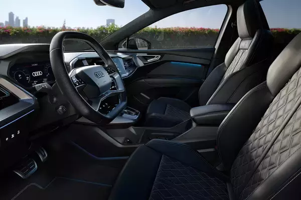 「待望のEV第3弾が日本上陸間近！　新型アウディQ4 e-tron／Q4スポーツバックe-tronを発表」の画像