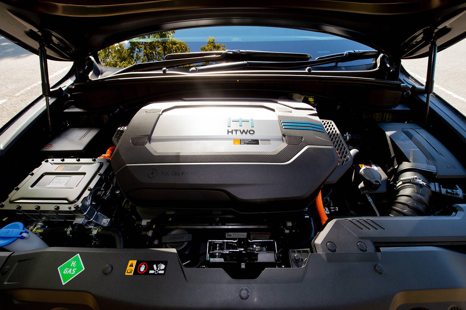 【試乗】日本再上陸の「ヒョンデ」が放つ２台の走りは合格点だった！　課題は「アフターサービス」と「インフラ」