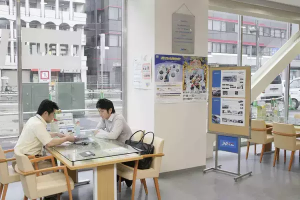 「点検整備の待ち時間解決が新車販売を伸ばす鍵になる！　既納客にとって新車ディーラーが「行きたくない場所」である現状」の画像