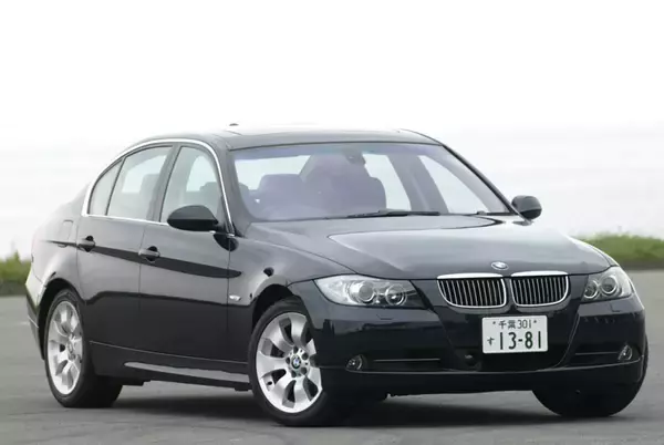 安くてもBMWやメルセデスだと上司に「イヤミ」を言われる可能性も！　「無難」じゃ満足できない新社会人にアリな中古車４台