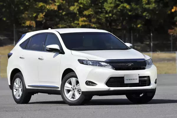 「納期遅延のいま先代を狙うのも大いにアリ！　３代目ハリアーの魅力に迫る」の画像