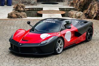 激レア「ラ・フェラーリ」の試作車がオークションに出展……も市販車より安い！　稀少なフェラーリなのになぜ？