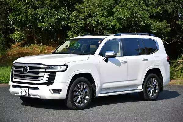 新車価格を大幅に超えていたランクル300の中古価格が下落！　ロシア市場からの「日本メーカー」撤退が影響の可能性