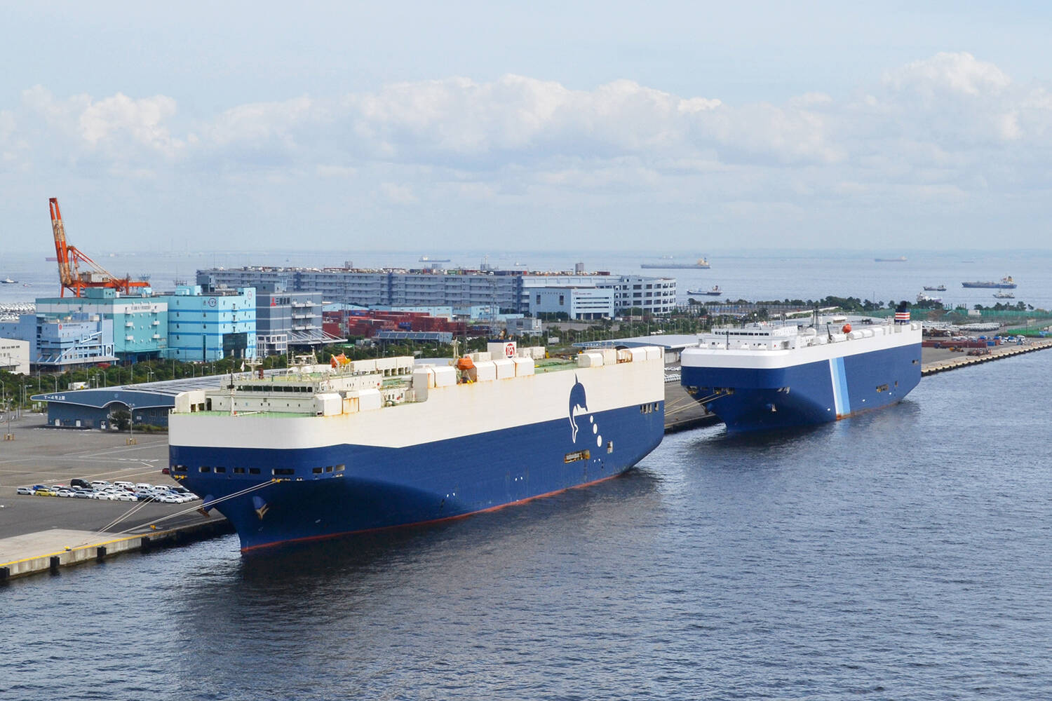 新車価格を大幅に超えていたランクル300の中古価格が下落！　ロシア市場からの「日本メーカー」撤退が影響の可能性