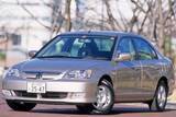 「伝説の「国さん」とステアリングを共有したハイブリッドカー！　あらゆる自動車に乗りまくっているプロが「超個人的に思い入れのあるクルマ」【まるも亜希子編】」の画像1