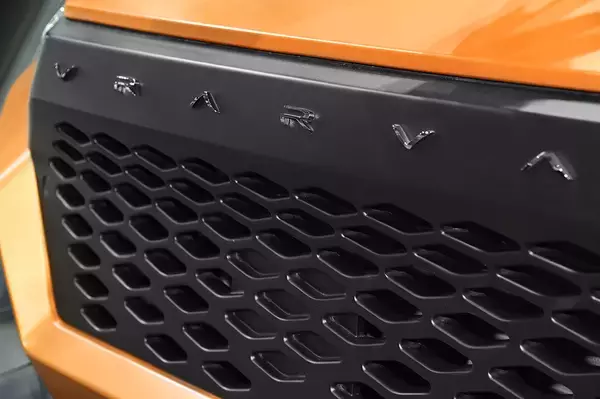 「KUHLが作るとSUVがここまでサイバーに！　新ブランド「ヴラーヴァ」のRAV4がホットすぎる」の画像