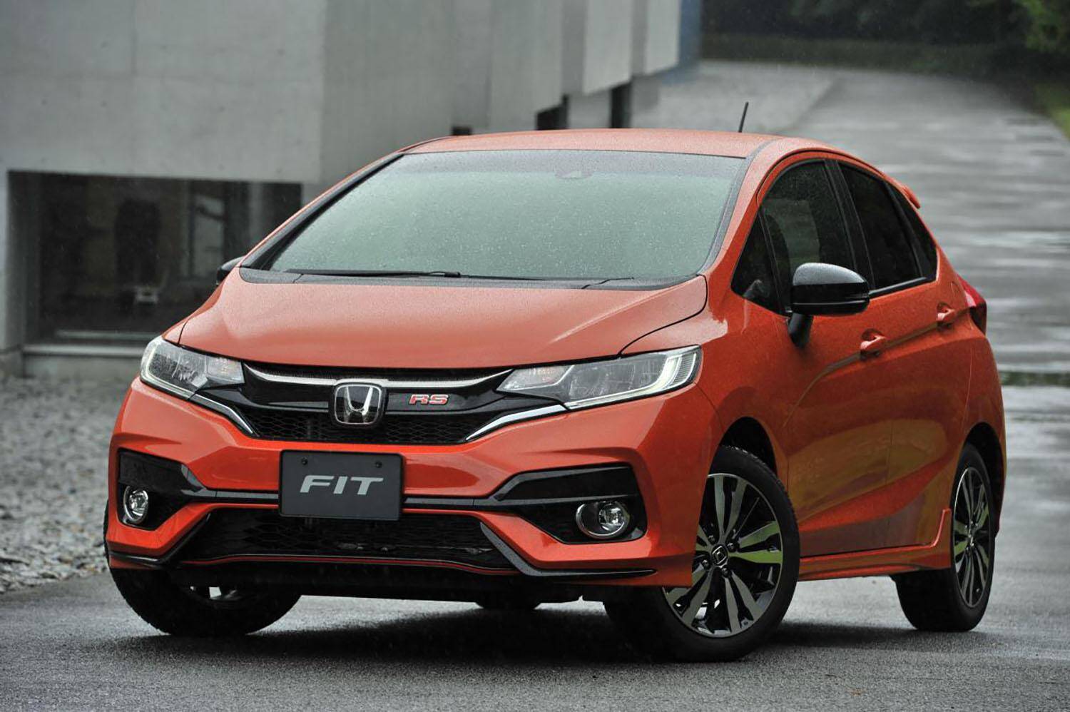 クルマ好きでも知らないマイナーさ！　見かけたら幸運レベルの国産激レアハイブリッド車３選