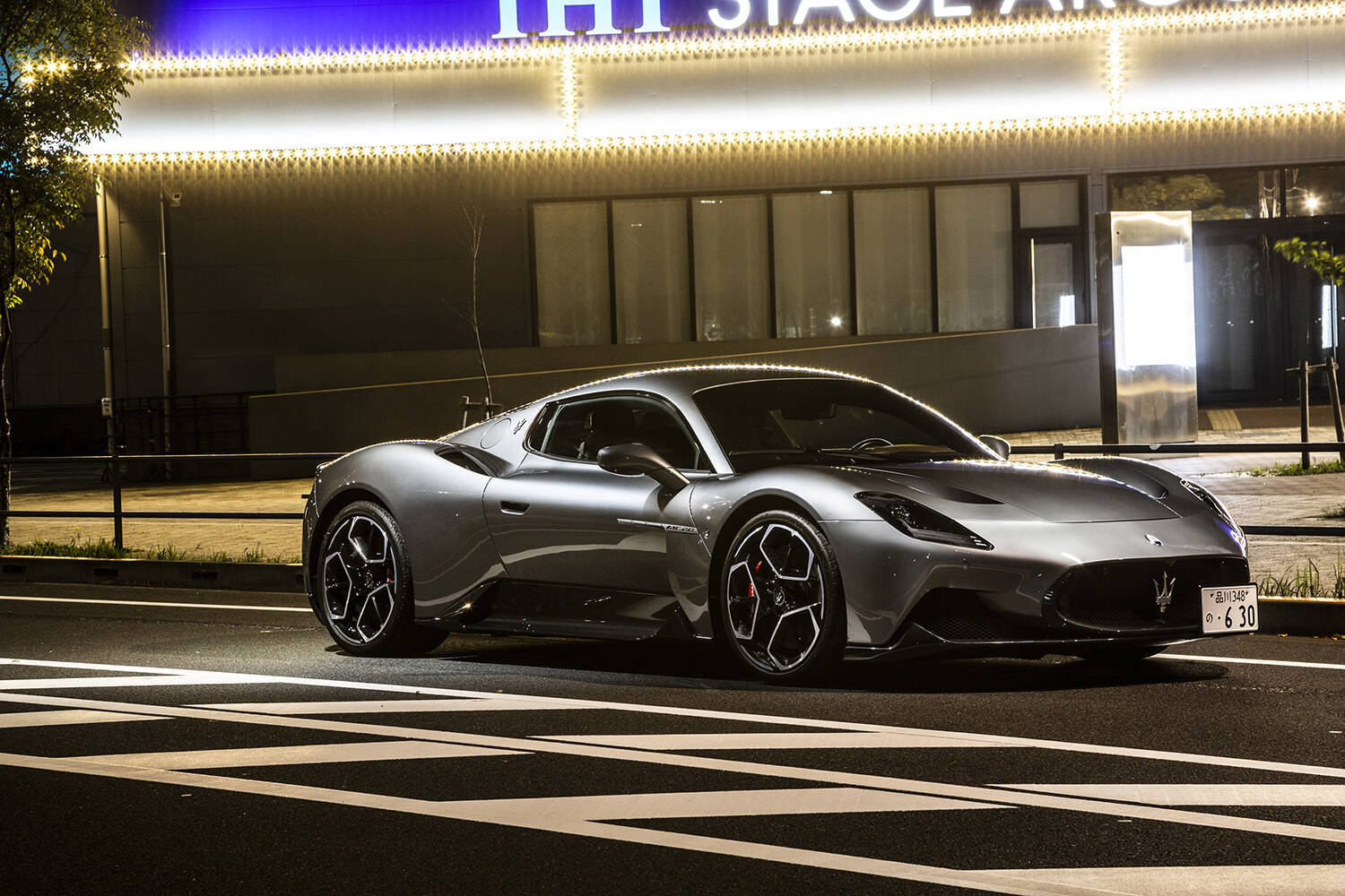 シャコタン化したな……と思ったらタイヤないじゃん！　人ごとじゃない「盗難地獄」を見た男の悲惨すぎる末路