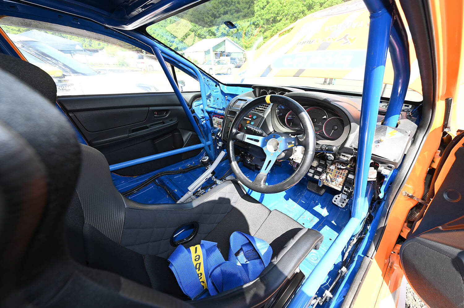 舗装路からダートに再就職して爆走！　ジムカーナ用インプレッサをダートラに転用した理由とは