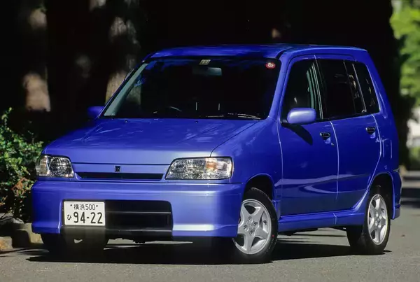 「オーナーでも知らない人がいるとはもったいなさすぎ！　全車採用でもいいぐらい超便利な「分割リヤゲート」のクルマ４台」の画像