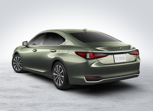最新のマルチメディアシステムや予防安全技術の機能拡充！　レクサス ESを一部改良し特別仕様車も設定