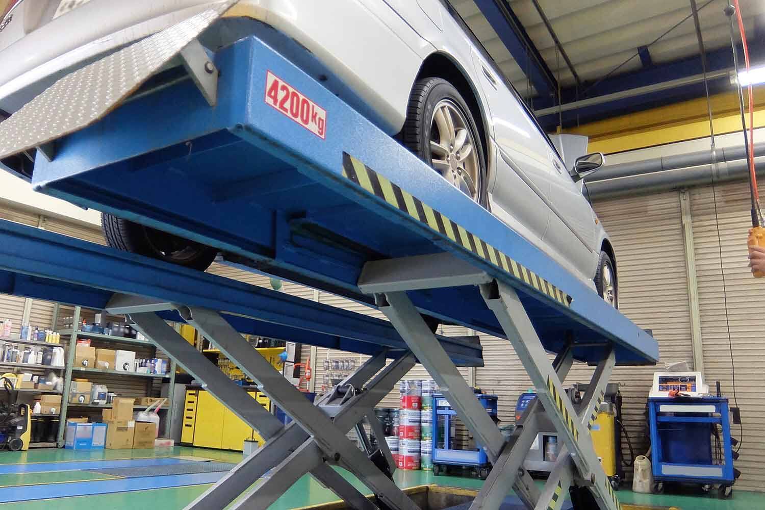 100万円で売ってる中古車の仕入れ価格っていくら？　上乗せ価格が「利益」じゃない中古車販売事情