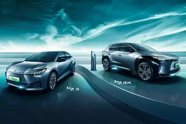 bZシリーズの第２弾はセダンだった！　トヨタとBYDがタッグ を組んで開発したbZ３を中国で発表