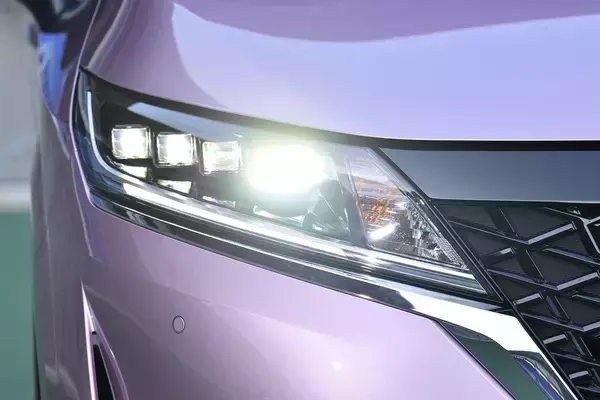 「販売分析のスペシャリストが選んだ「今年のクルマ」！　寸前までヴェゼルが１位だったが……最後にノートに10点を入れたワケ」の画像