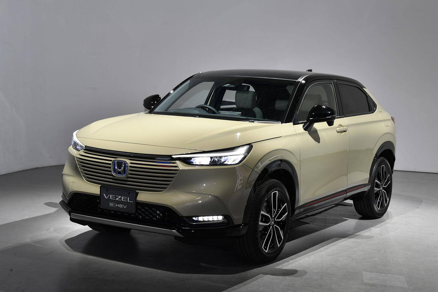 販売分析のスペシャリストが選んだ「今年のクルマ」！　寸前までヴェゼルが１位だったが……最後にノートに10点を入れたワケ