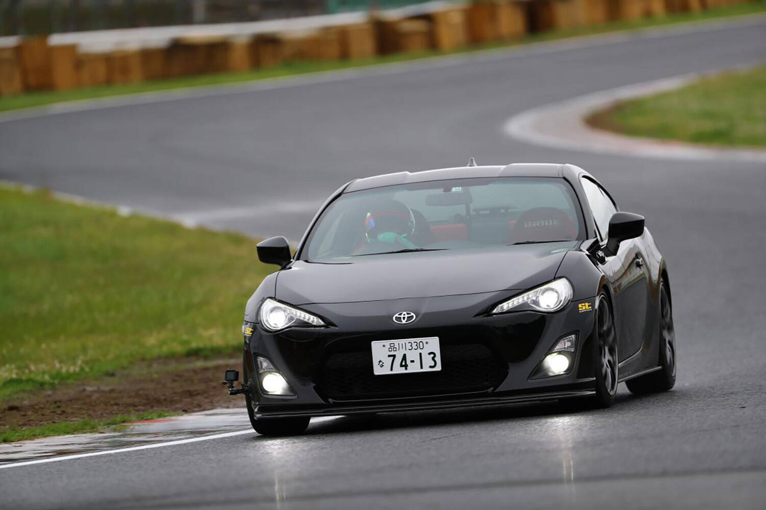 スポーツカーなんて売れない……時代にエライ！　「頑張ったで賞」をあげたい21世紀のスポーツモデルとメーカーとは