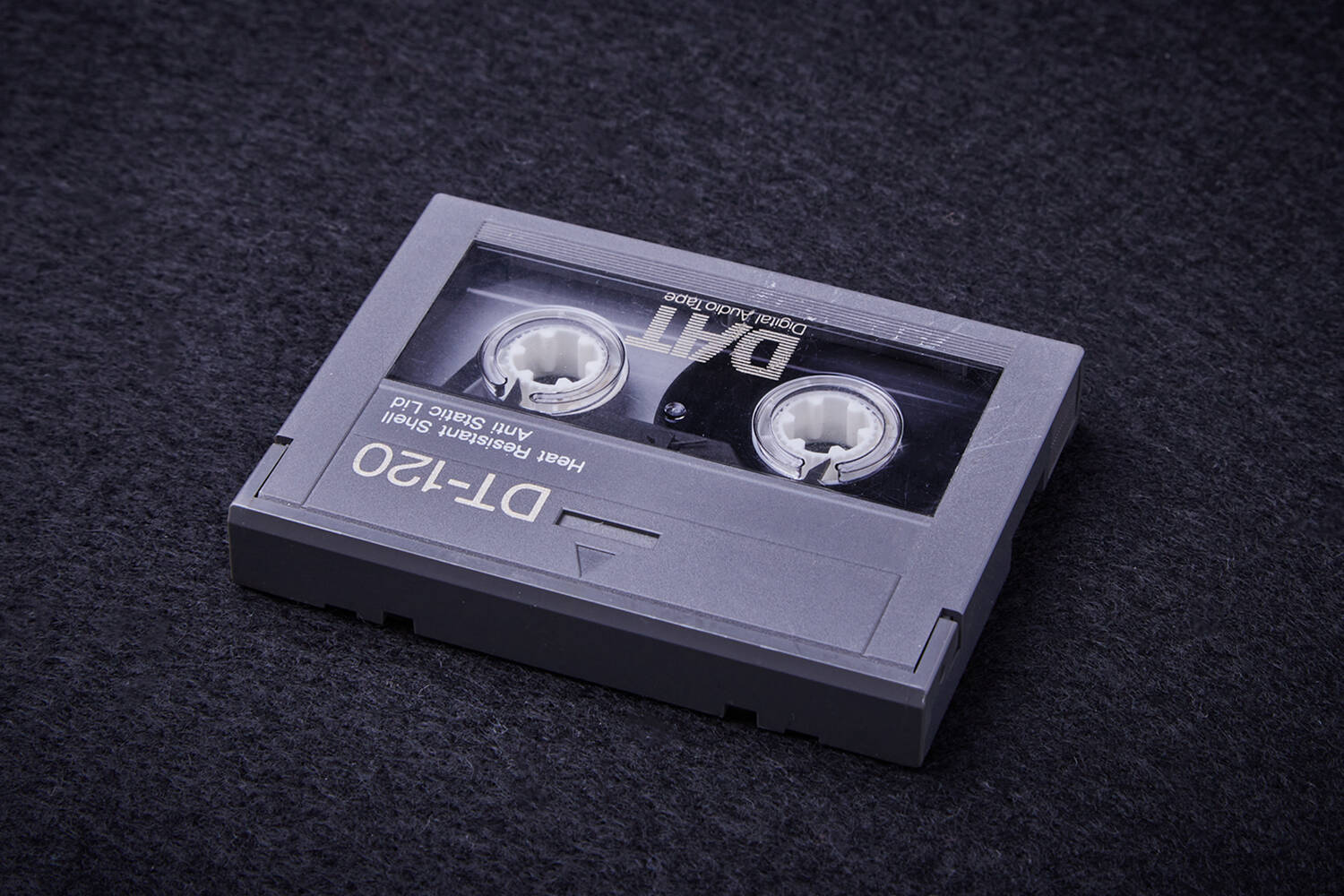 8トラ・MD・DATって若者には意味不明！　昭和オヤジがドライブのお供にした「なつかしカーオーディオ」の歴史