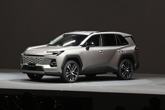 発売からすぐに抽選販売になったディーラーも！　RAV4をいち早く手に入れるには「即決」できる覚悟が必要