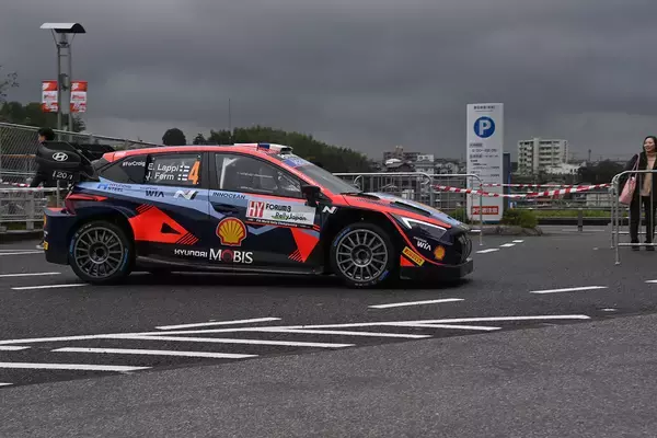 ラリー車の最高峰「Rally1」にはパドルシフトがない！　なぜ軽自動車にすらついている装備が禁止されているのか？