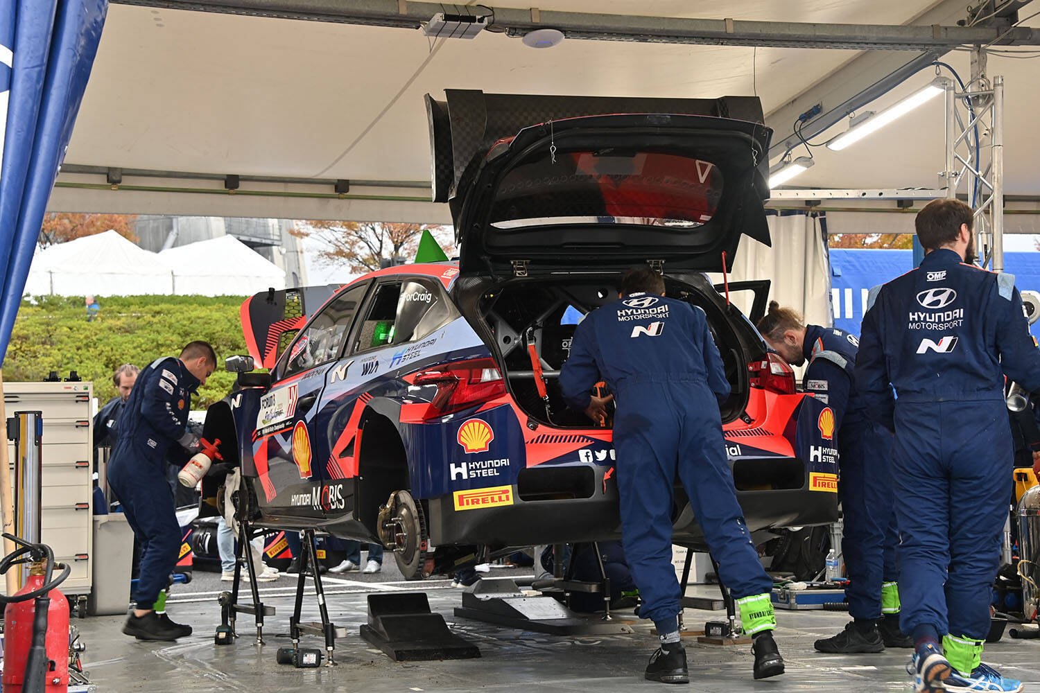 ラリー車の最高峰「Rally1」にはパドルシフトがない！　なぜ軽自動車にすらついている装備が禁止されているのか？