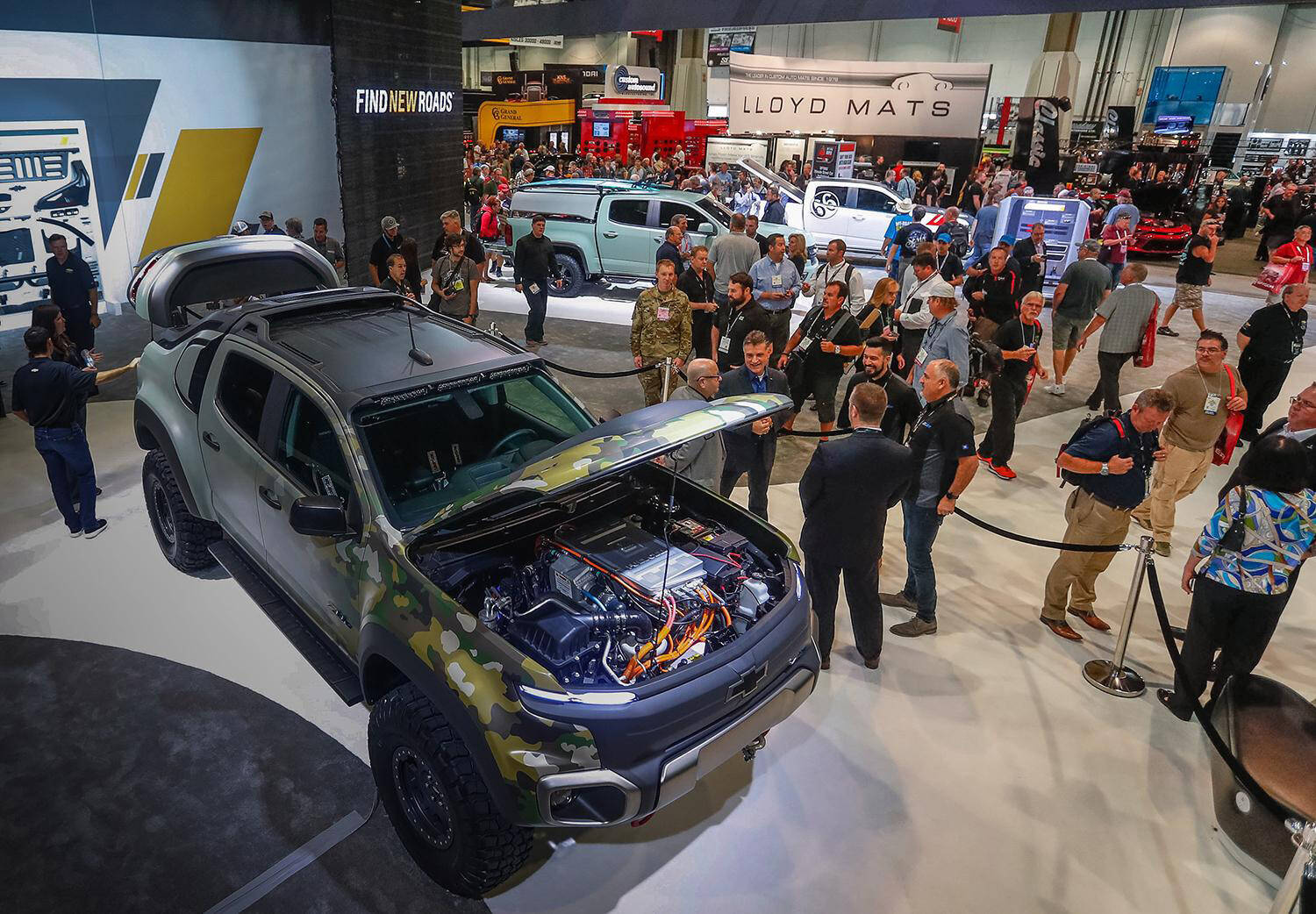 「クルマいじり」には各国の文化がモロに出る！　日・米・欧の「カスタマイズカーショー」を比べてみた