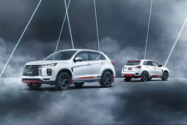 「三菱の伝説がここから再び始まる！　「ラリーアート」日本復活を告げるアクセサリーをアウトランダーなど４車種に設定」の画像