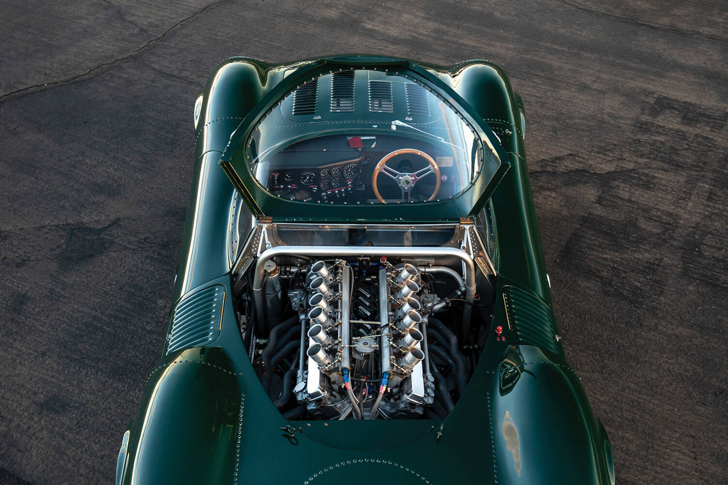 打倒フェラーリを掲げて開発されたジャガーXJ13！　闘うことなく消えた悲運のマシンは後年オークション価格でフェラーリに勝利!!