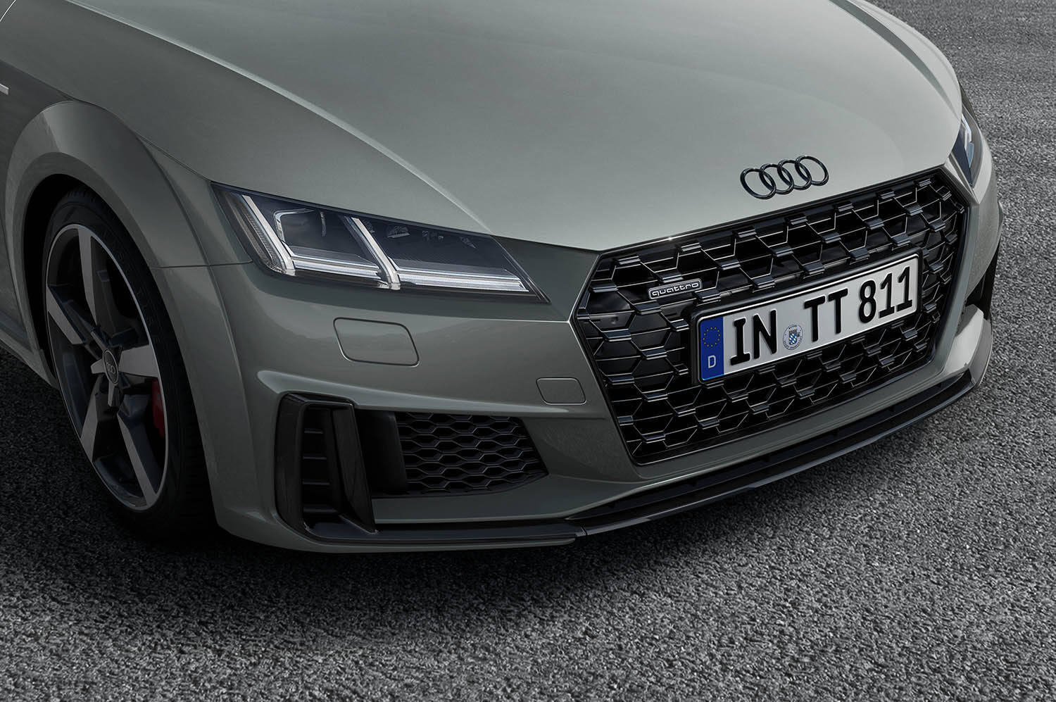 アウディのアイコン的存在の「TT」に200台の限定モデル！　個性を強調した「TTクーペ Sライン コンペティションプラス」を発売