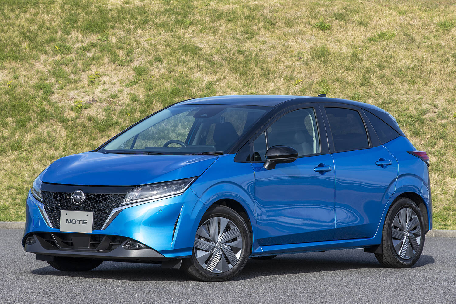 2022年で１番売れたクルマはN-BOX！　それでもホンダが手放しで喜べない理由とは？