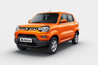 一般の乗用車が売れなくなる!?　インドのタクシー車両がベース車とは「別の車名」が与えられるワケ