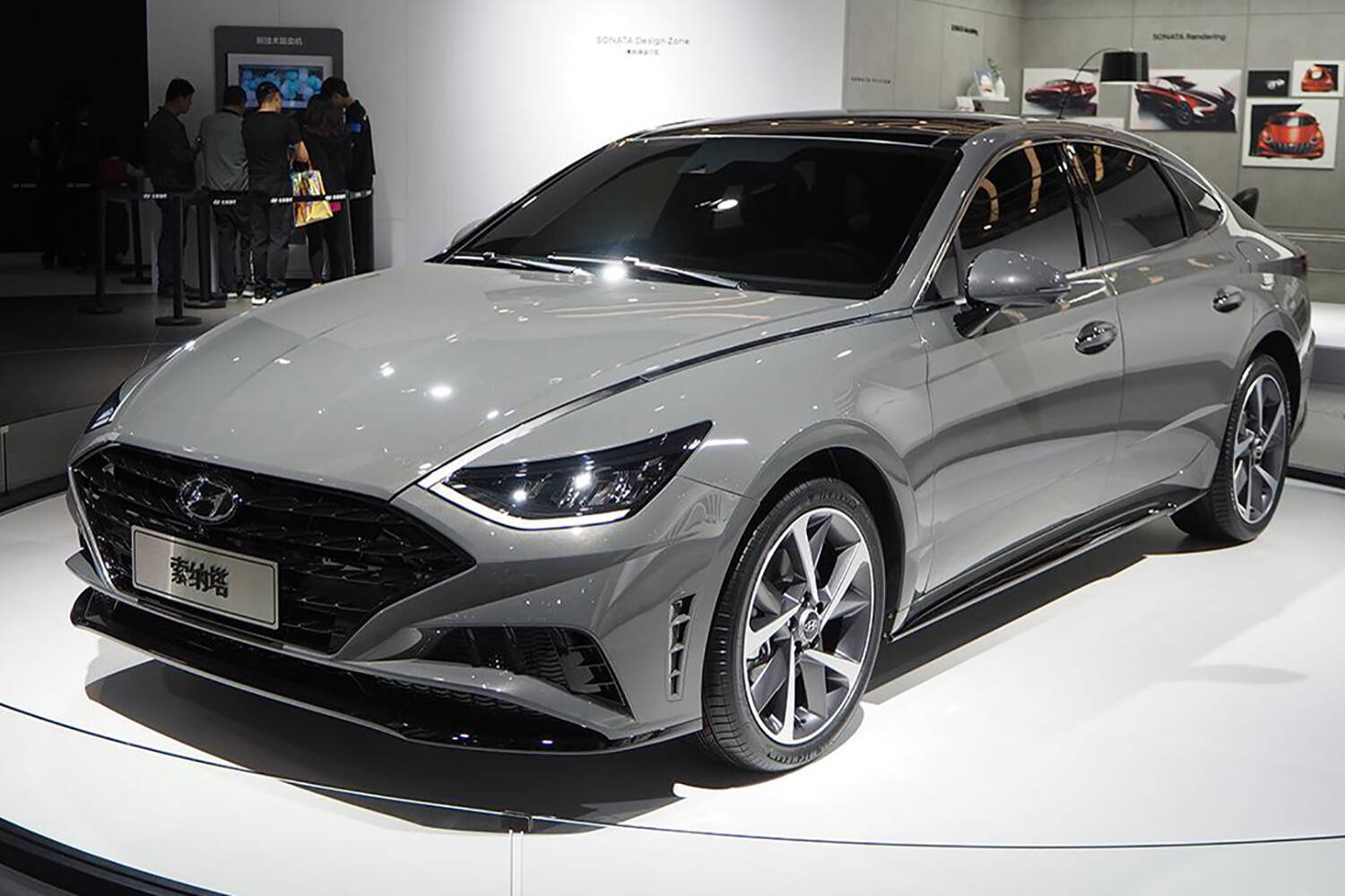 一般の乗用車が売れなくなる!?　インドのタクシー車両がベース車とは「別の車名」が与えられるワケ