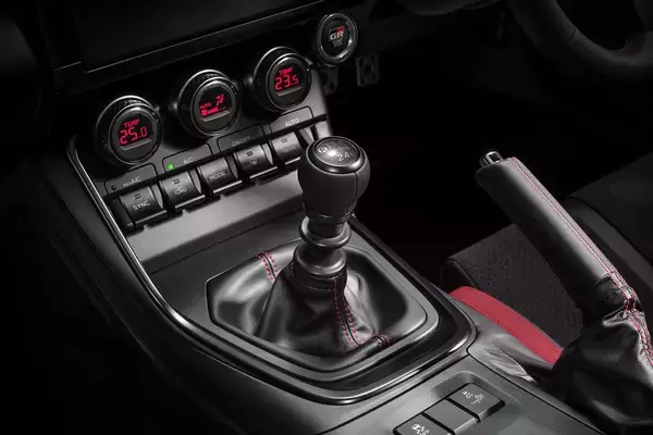 AE86の40周年を記念した特別なGR86は200台限定！　一部改良を実施して特別仕様車「RZ"40thアニバーサリー・リミッテッド"」を設定