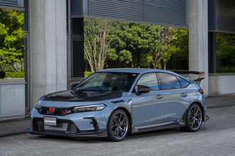 【試乗】38kgの軽量化にトルクアップに３倍のダウンフォース！　無限パーツをぶち込んだシビックタイプＲの強烈な走りにやられた