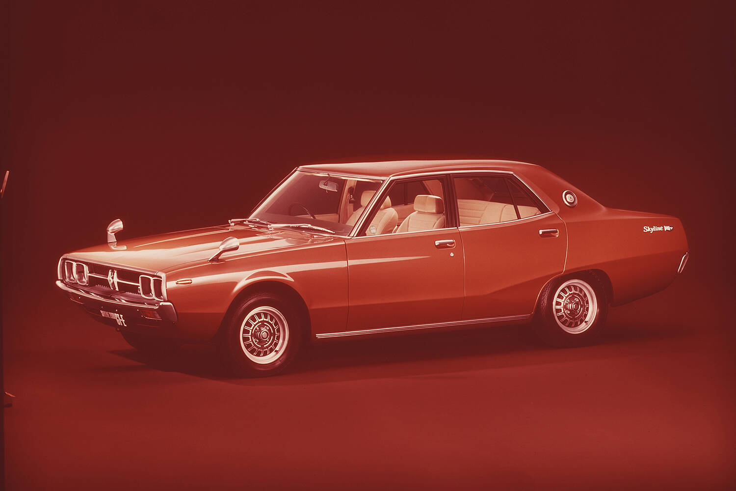 バカ売れ王者はどこで間違えたのか？　昔は「売れまくった」のにいまや「どうした？」なクルマ４台