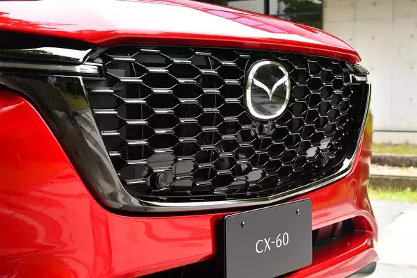 「直６＋FRを蘇らせたマツダに拍手！　CX-60はメカニズムも質感も想像を超えたSUVだった！」の画像