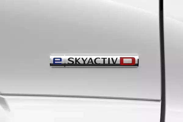 「直６＋FRを蘇らせたマツダに拍手！　CX-60はメカニズムも質感も想像を超えたSUVだった！」の画像