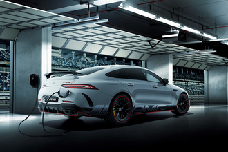 F1テクノロジーを搭載した日本未導入の最強モデルが限定車で登場！　メルセデスAMG GT 63 S E パフォーマンス F1エディションを35台限定で抽選販売