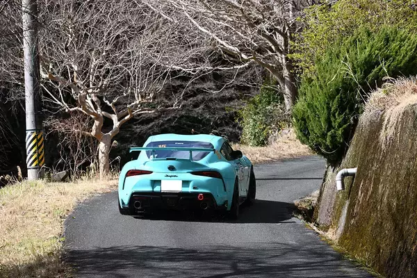 「「鼻が長くて前が見えない！」「エンジンが吹けない！」それでもラリーデビューで２位って「スープラ」の速さがヤバイ！」の画像