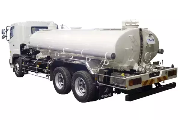 「バキュームカーがきた」なんて臭いでわかったのは昔の話！　臭いとおさらばした最新バキュームカー事情