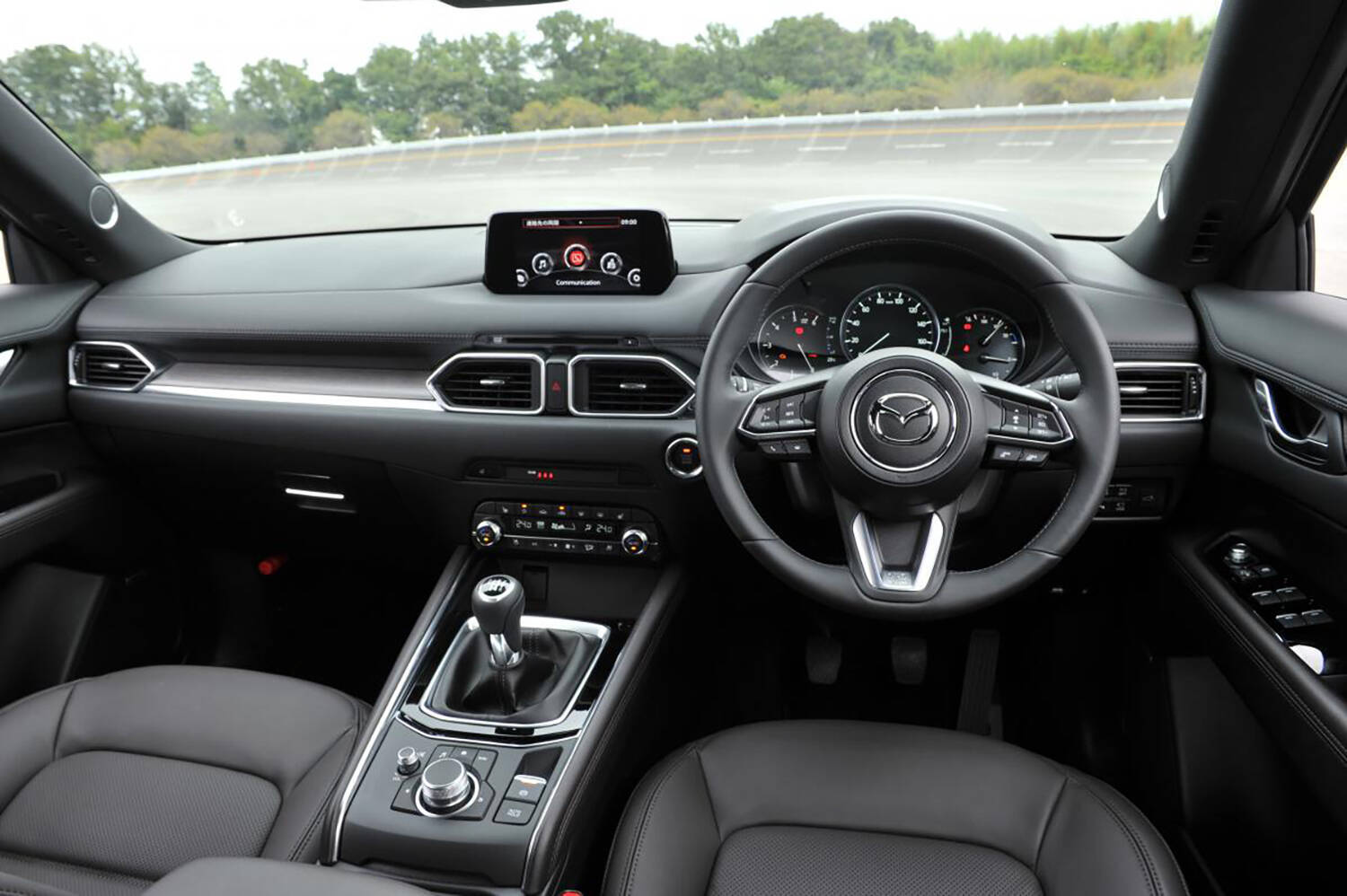 運転ラクだし楽しいしで結構アリな組み合わせなのになかなかレア！　ディーゼル＋MTが選べる中古車４選