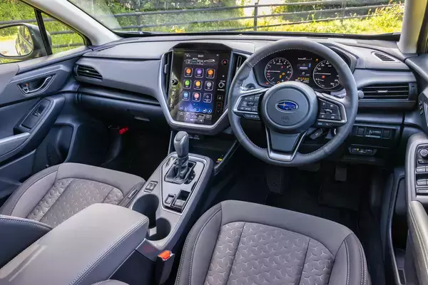 「【試乗】名前が変わっただけのことはある！　スバル・クロストレックはXVよりも走りの質感が大幅アップ」の画像