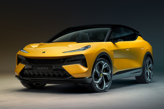 ロータスの「やっぱりやーめた」はむしろ大歓迎！　EV専売メーカーになるはずのロータスから952馬力のPHEV「エレトレＸ」が突如登場!!