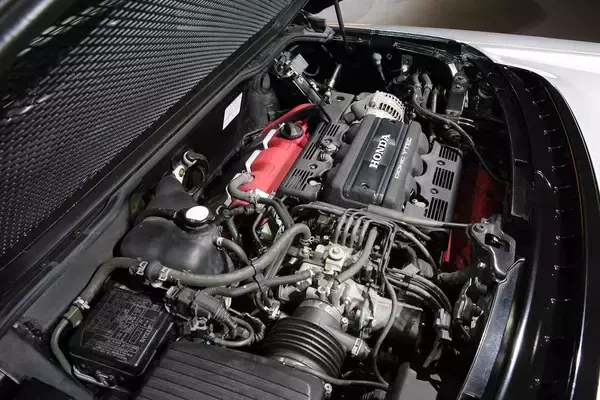 「クルマ好きが言う走りなら「ミッドシップ」って本当？　そんなにいいのに採用車が少ないのはナゼ」の画像