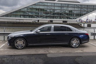 セダンの「格」は長さも重要！　国産セダンで「最長」を調べたらトヨタでも日産でもないまさかの伏兵だった