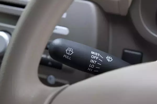 ジャーナリストがまごつく恥ずかしさ！　色んなクルマを乗り替えるがゆえの操作ミスあるある５選