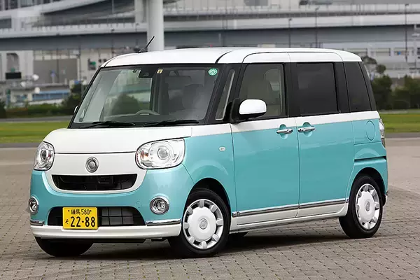 「なぜそのクルマが「かわい〜！」なの!?　女子のハートを鷲づかみにするクルマの意外なポイント５選」の画像