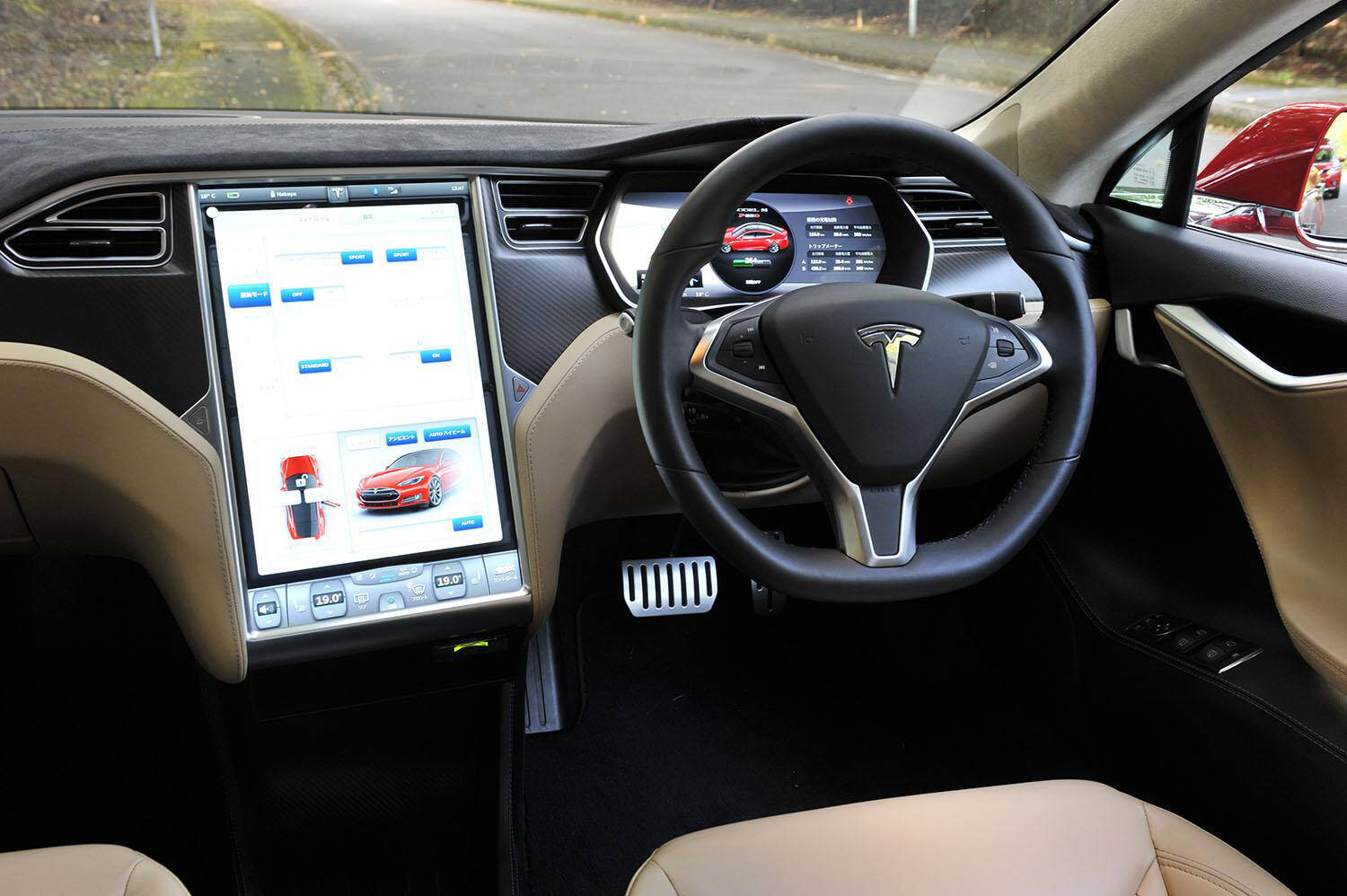 乗るたびに異世界転生！　衝撃デザインにアガること間違いなしのクルマのインパネ６選