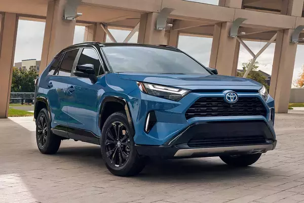 「日本は世界から見たら特殊な市場！　日本じゃイマイチな車種がアメリカでは30倍も売れる例もあった」の画像